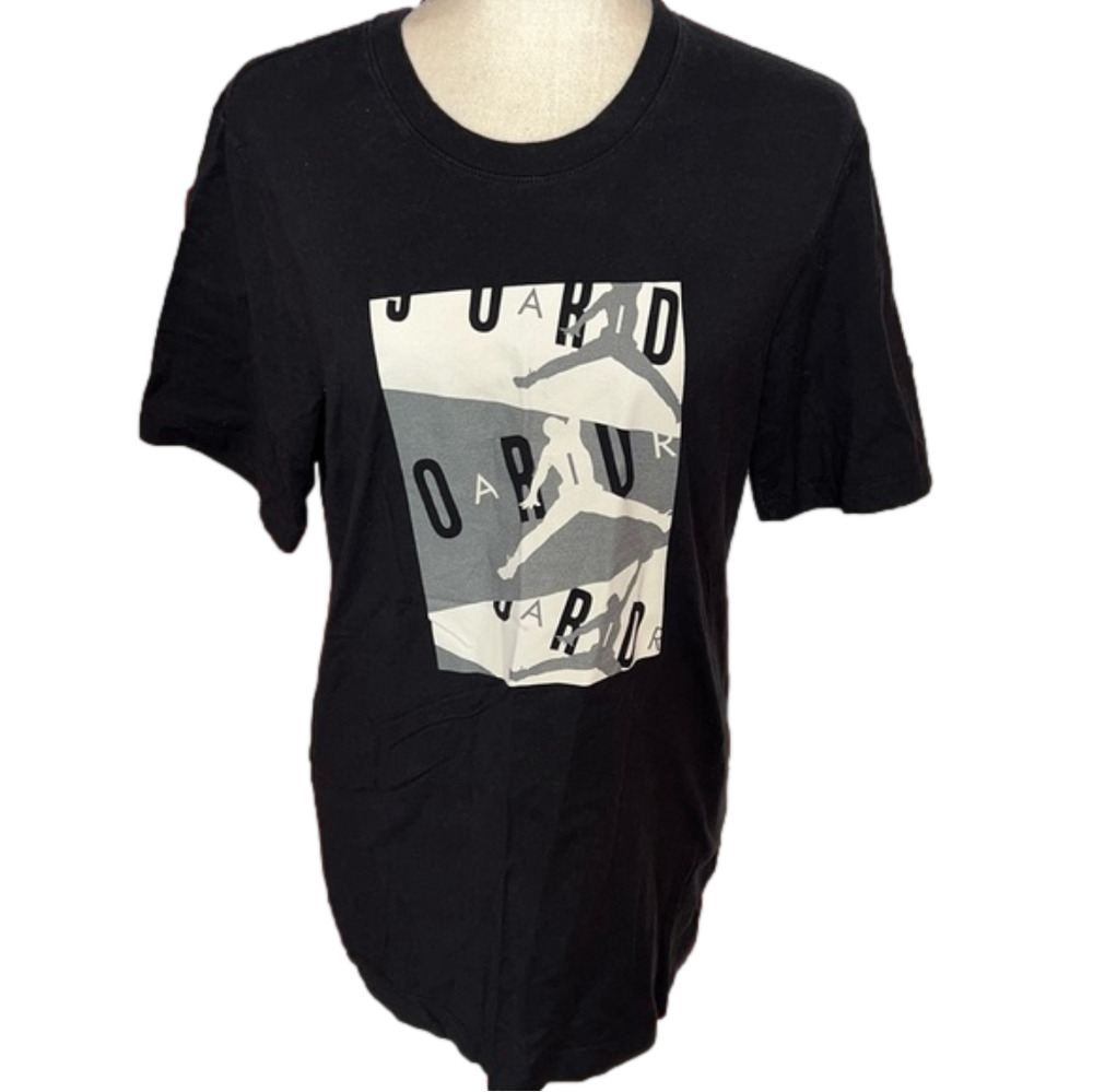 Jordan T-Shirt Black White Short Sleeve Small